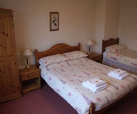 Cefn Uchaf Guesthouse Garndolbenmaen エクステリア 写真